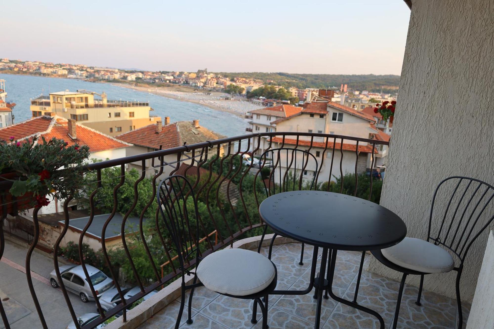 Kalina Guest Rooms Sozopol Exteriör bild