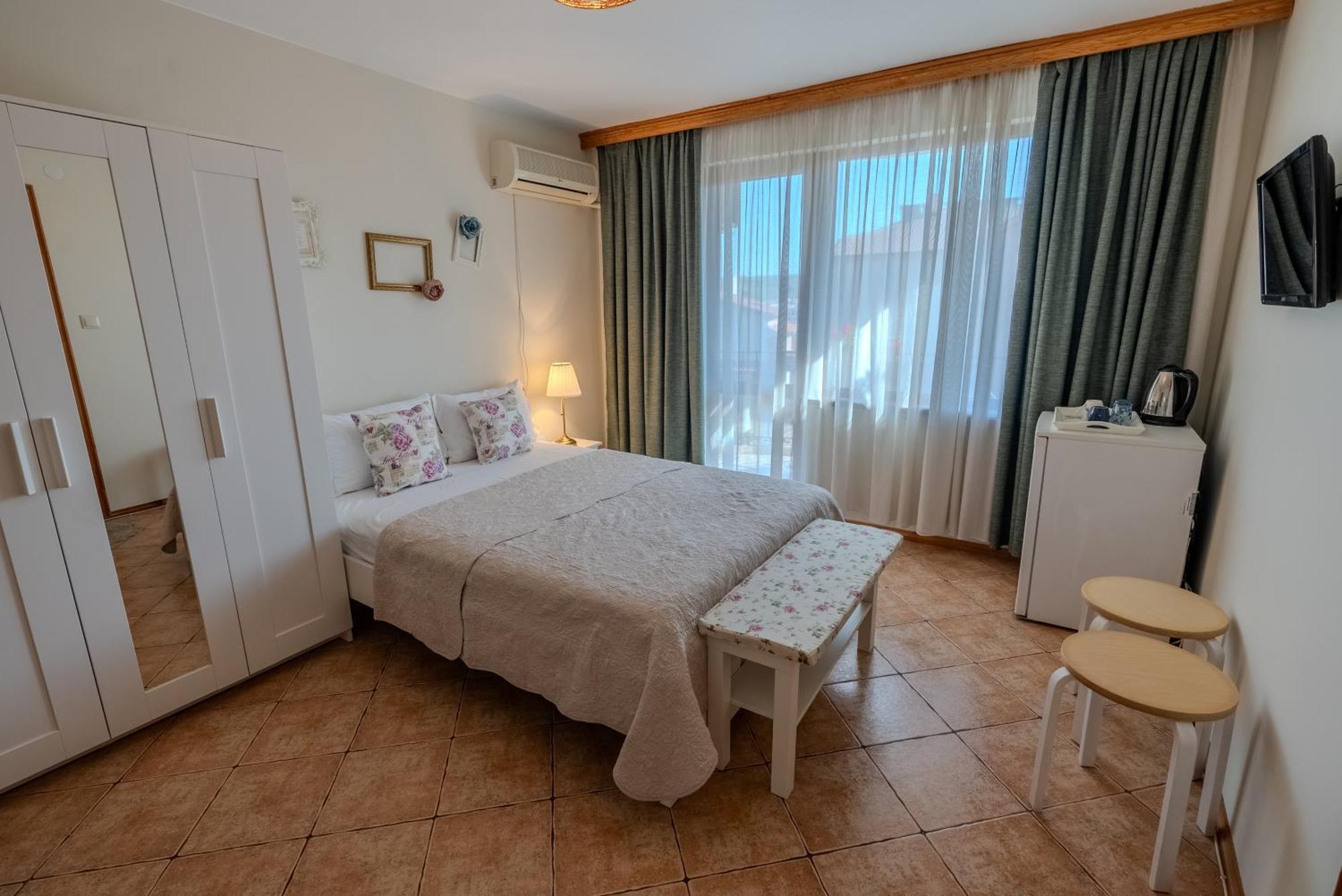 Kalina Guest Rooms Sozopol Exteriör bild